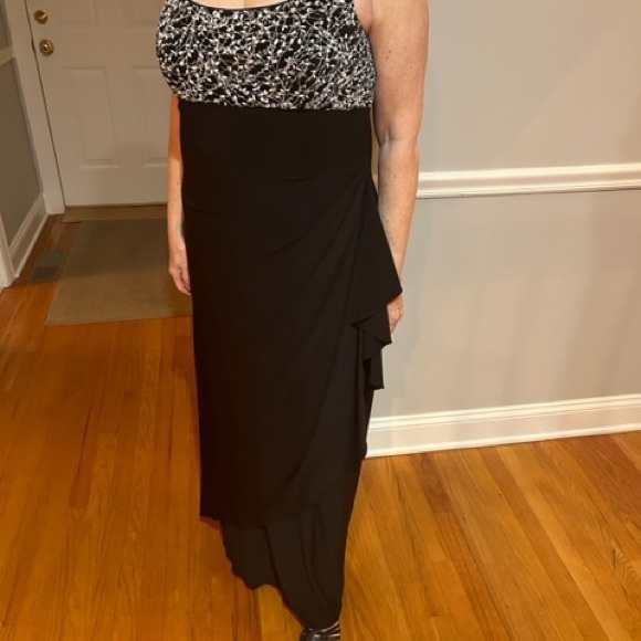 NWT Alex Evenings 2 piece black gown with black and white Jacket - Picture 2 of 10